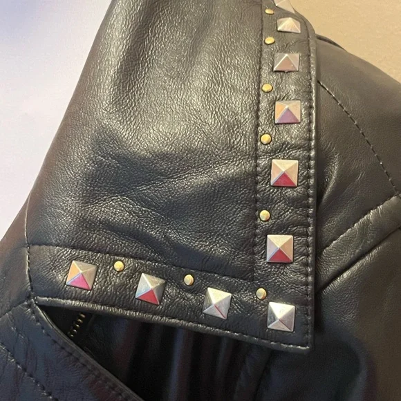 #178 NWOT, Original by Sharif Black Studded Leather Jacket. Size 1X - Picture 6 of 14